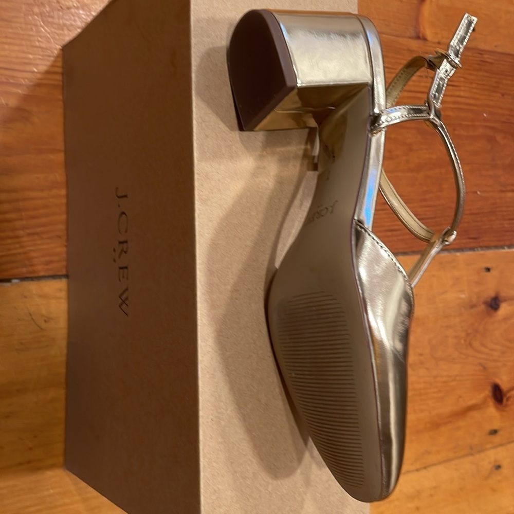 Shoe J Crew Ankle T- Strap Heel Gold NIB NEW size 8 1/2 - Picture 9 of 17